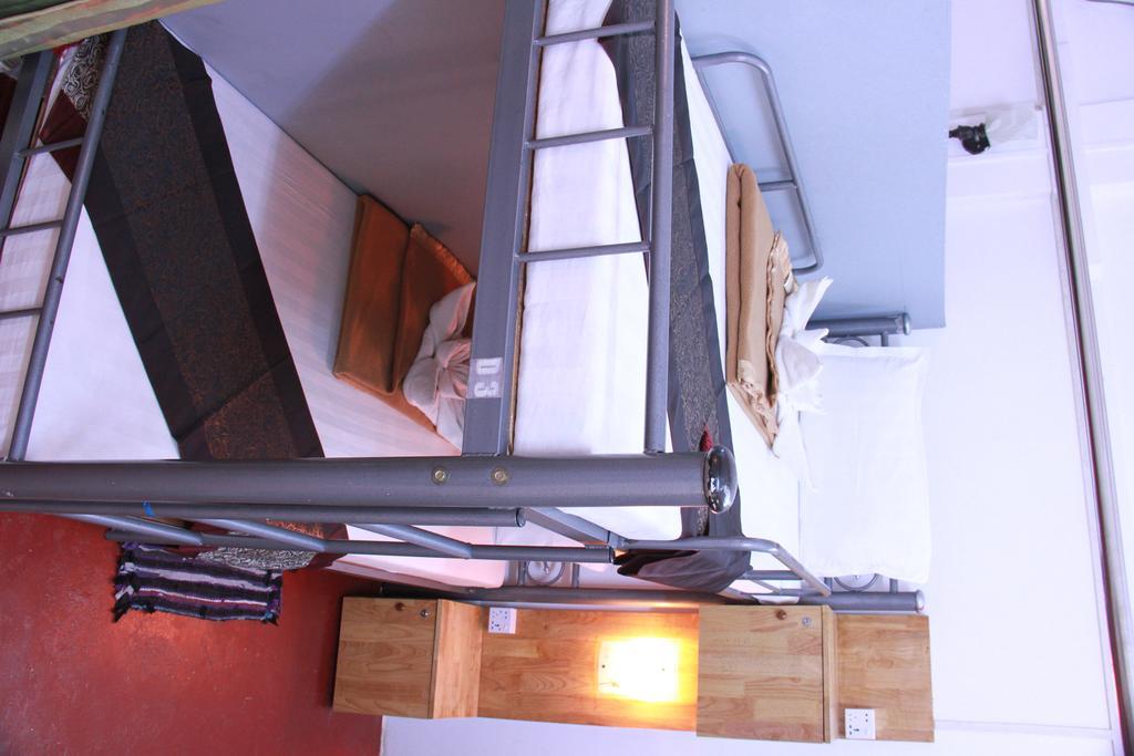 20Th Street Hostel Yangon Dış mekan fotoğraf