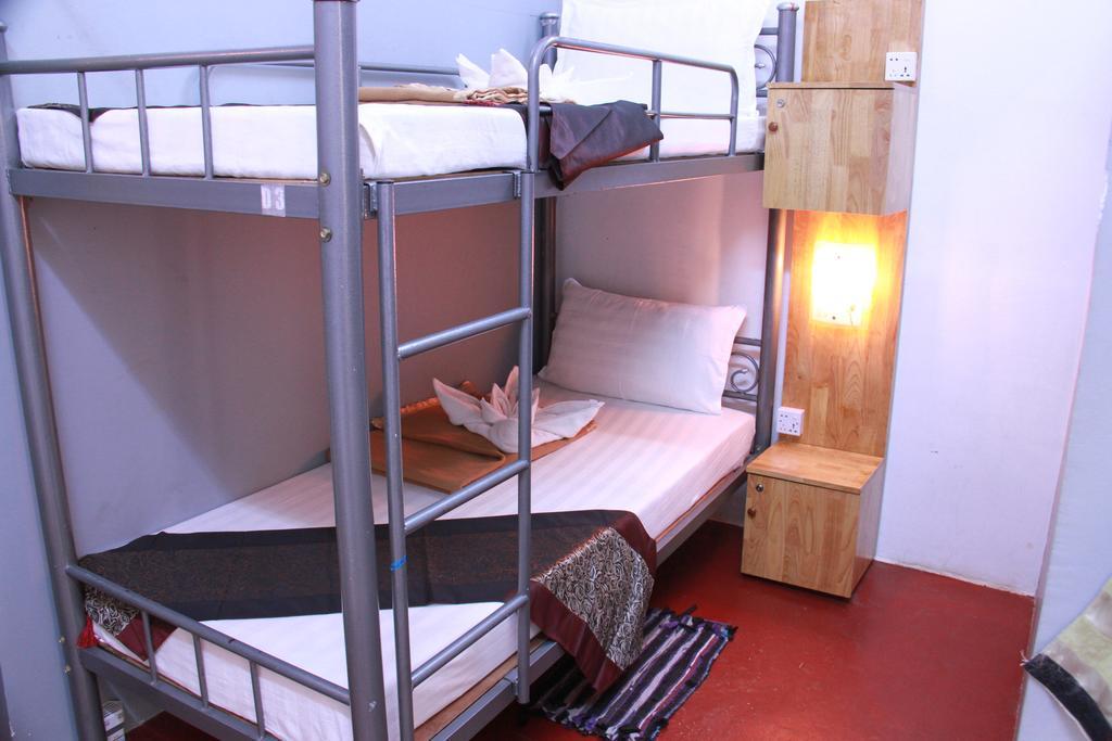 20Th Street Hostel Yangon Dış mekan fotoğraf