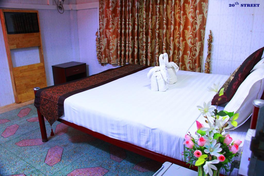 20Th Street Hostel Yangon Dış mekan fotoğraf